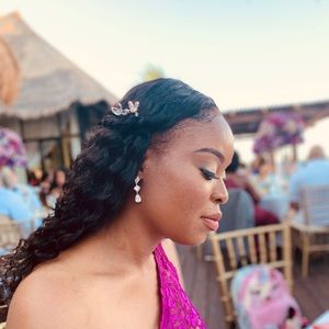 Meet your Posher, Tiyona